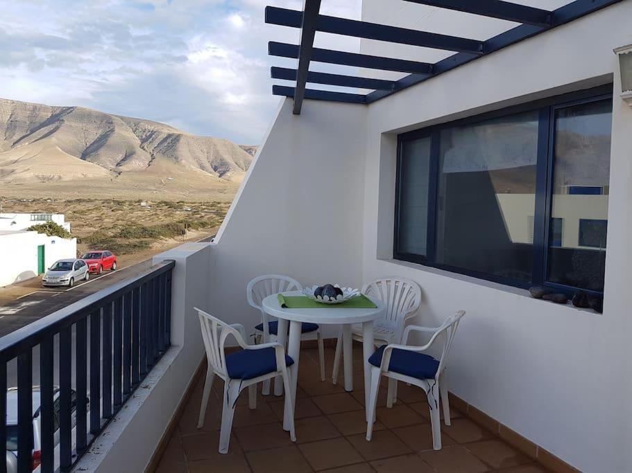 Apartamento El Coral Famara Bagian luar foto